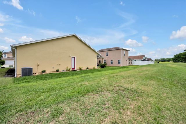 4946 NE 124TH ROAD, Oxford, FL 34484