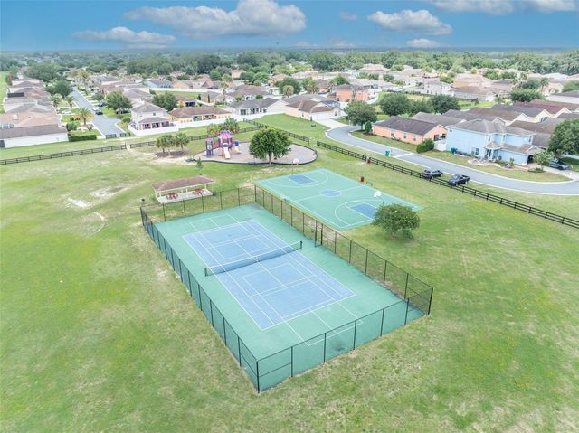 4946 NE 124TH ROAD, Oxford, FL 34484