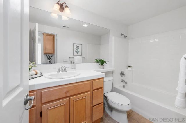 9213 Piantino Way, San Diego, CA 92108