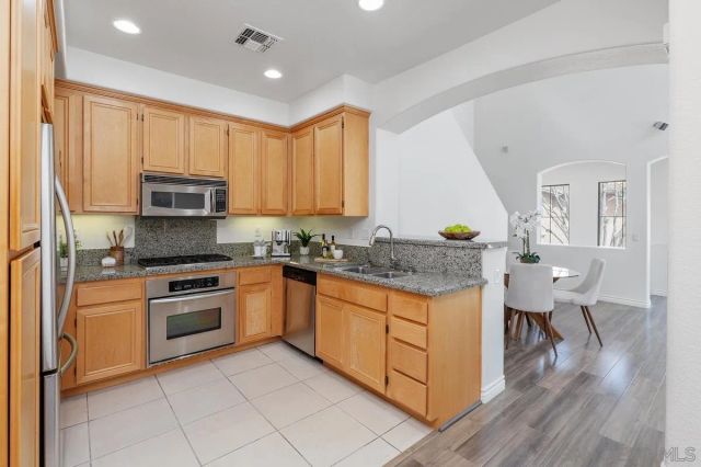 9213 Piantino Way, San Diego, CA 92108