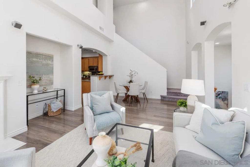 9213 Piantino Way, San Diego, CA 92108