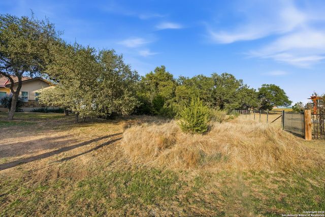 1371 Four Winds, Canyon Lake, TX 78133