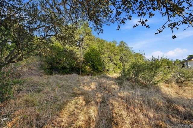 1371 Four Winds, Canyon Lake, TX 78133