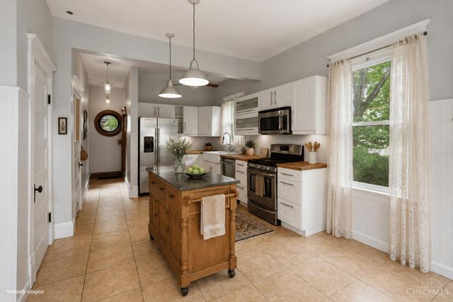 6320 Savannah Avenue, Cincinnati, OH 45224