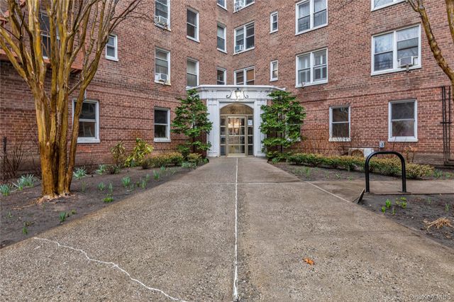 72-61 113th Street 4B, Forest Hills, NY 11375