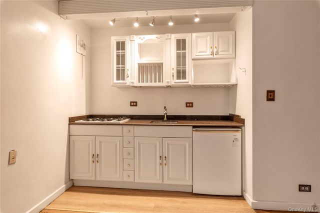 72-61 113th Street 4B, Forest Hills, NY 11375