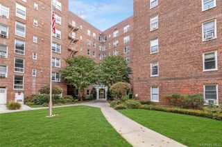 72-61 113th Street 4B, Forest Hills, NY 11375
