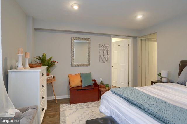 15 HIGHLAND CIR, Etters, PA 17319