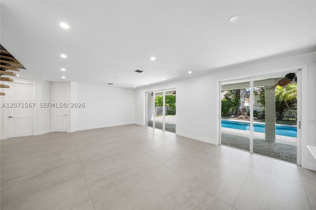 1855 Hidden Trail Ln, Weston, FL 33327