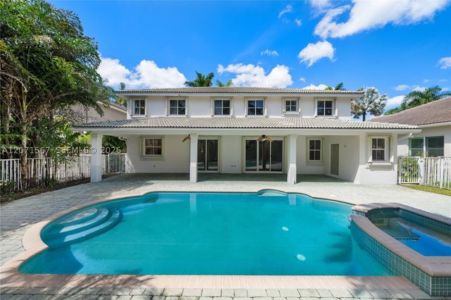1855 Hidden Trail Ln, Weston, FL 33327