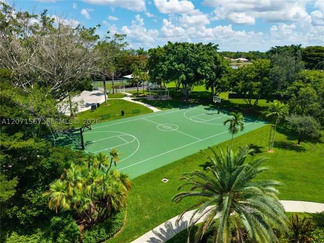 1855 Hidden Trail Ln, Weston, FL 33327