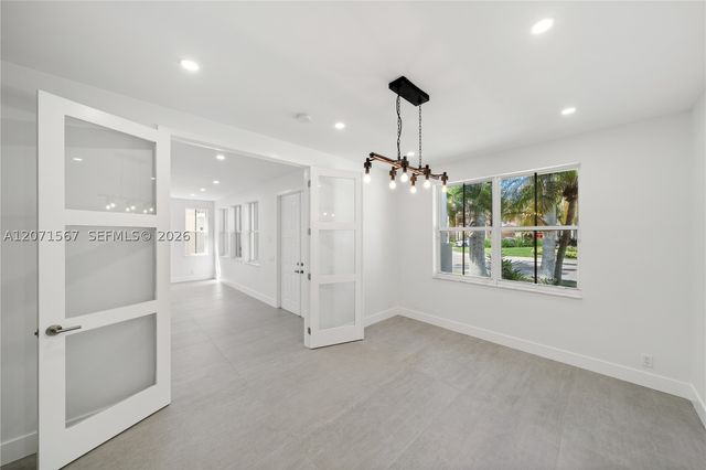 1855 Hidden Trail Ln, Weston, FL 33327
