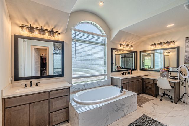 116 Derrett Lane, Rhome, TX 76078