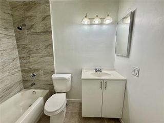 220 NE 41st St 4, Oakland Park, FL 33334