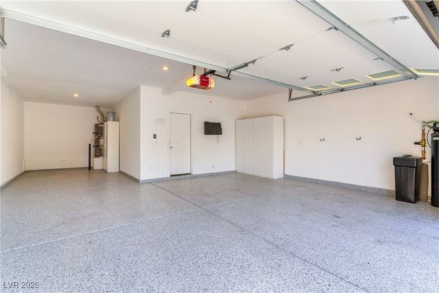 6830 Fallen Rock Street, North Las Vegas, NV 89084