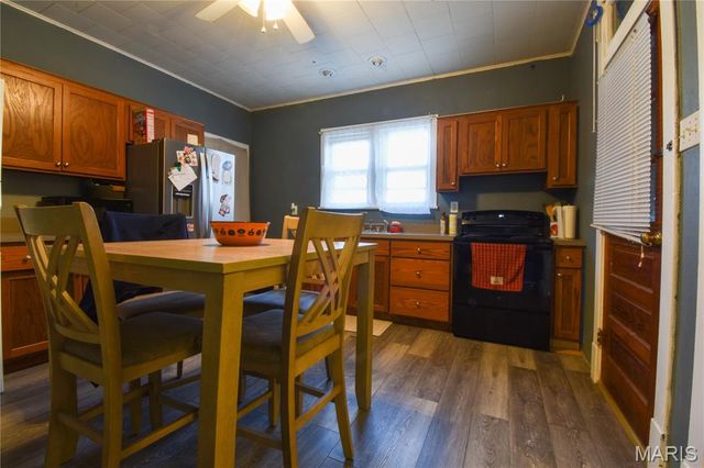 619 E Main Street, Staunton, IL 62088