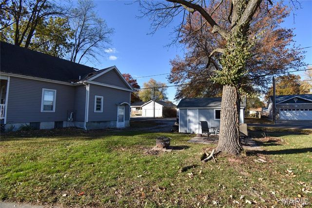 619 E Main Street, Staunton, IL 62088