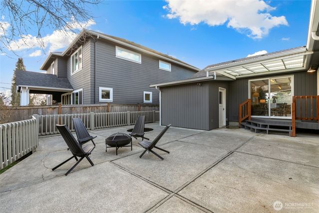 6226 44th Avenue NE, Seattle, WA 98115