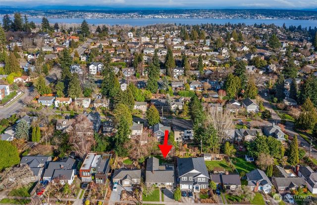 6226 44th Avenue NE, Seattle, WA 98115