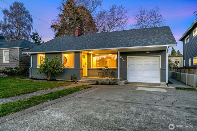 6226 44th Avenue NE, Seattle, WA 98115