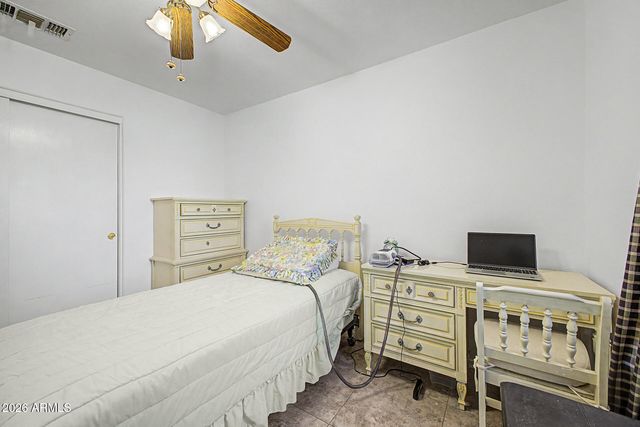4625 E LAVENDER Lane, Phoenix, AZ 85044