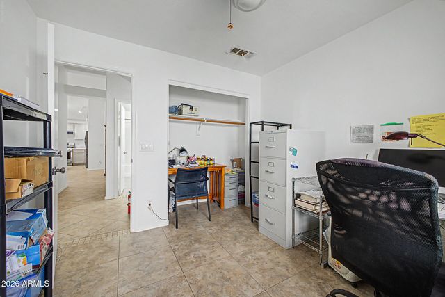 4625 E LAVENDER Lane, Phoenix, AZ 85044