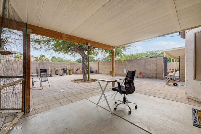 4625 E LAVENDER Lane, Phoenix, AZ 85044