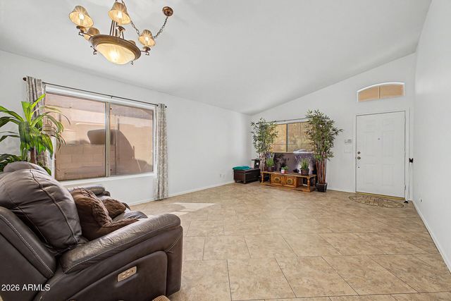 4625 E LAVENDER Lane, Phoenix, AZ 85044