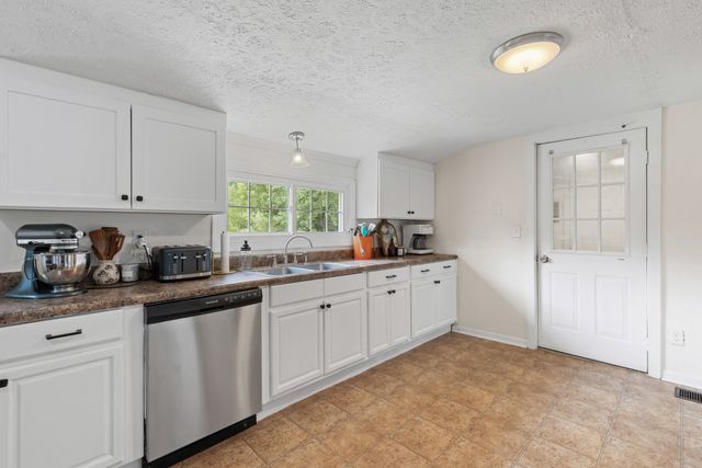 1357 Main St, Greenbrier, TN 37073