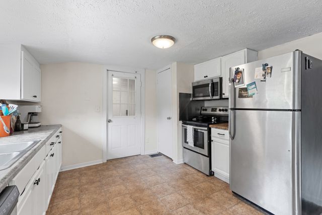 1357 Main St, Greenbrier, TN 37073