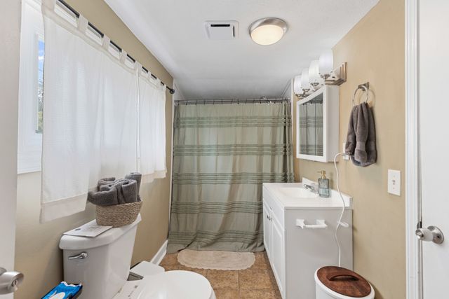 1357 Main St, Greenbrier, TN 37073