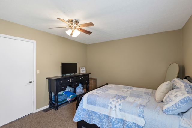 1357 Main St, Greenbrier, TN 37073
