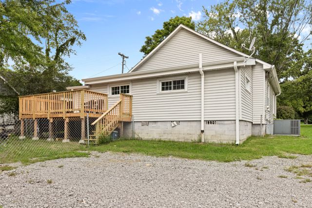 1357 Main St, Greenbrier, TN 37073