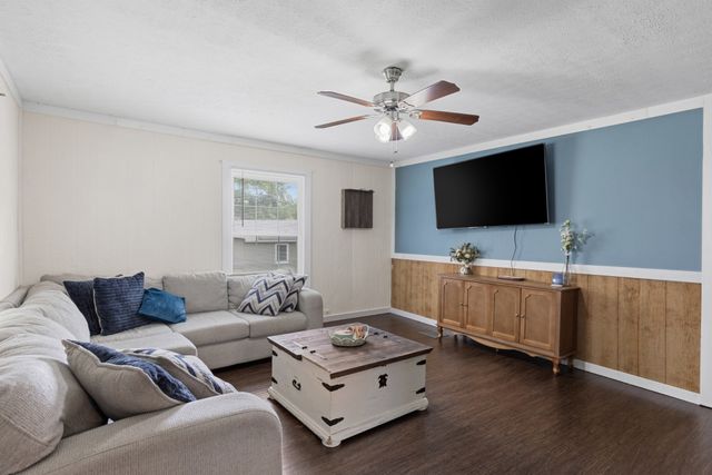 1357 Main St, Greenbrier, TN 37073