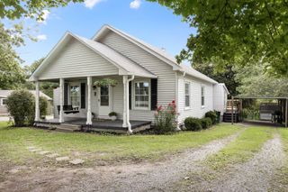 1357 Main St, Greenbrier, TN 37073