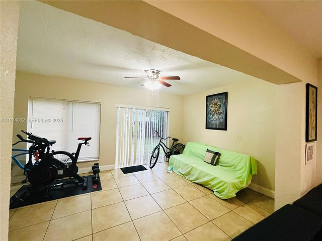 1761 NW 27th Ter, Fort Lauderdale, FL 33311
