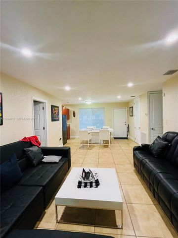 1761 NW 27th Ter, Fort Lauderdale, FL 33311