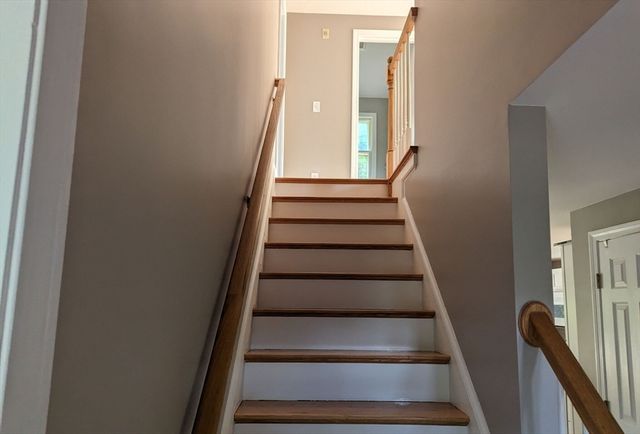 202 Dale St, Waltham, MA 02451
