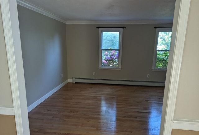 202 Dale St, Waltham, MA 02451