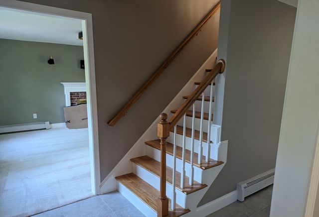 202 Dale St, Waltham, MA 02451