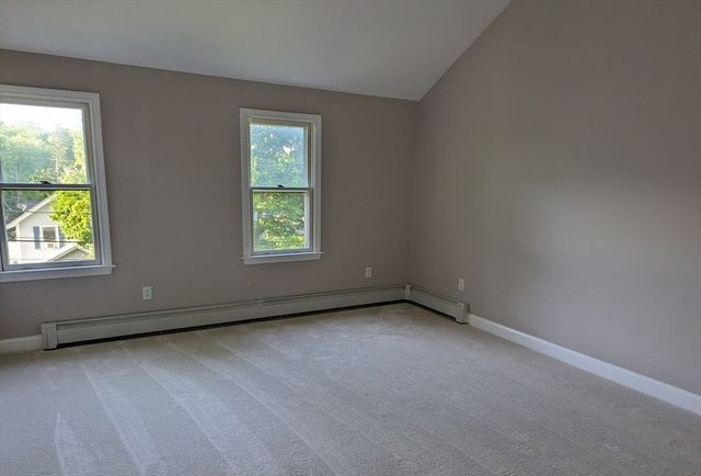 202 Dale St, Waltham, MA 02451