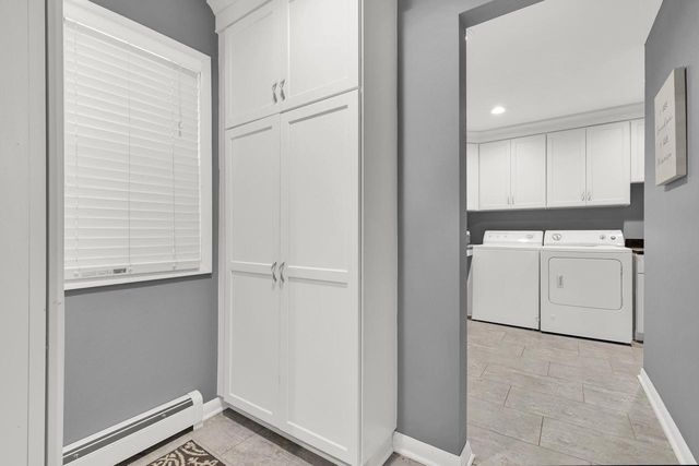 1225 Indianwood DRIVE, Brookfield, WI 53005