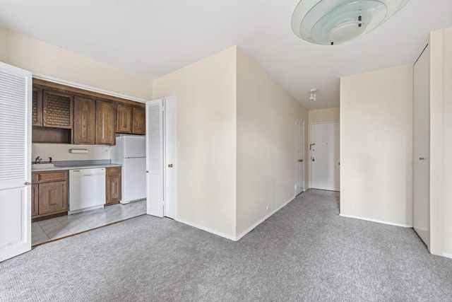 303 E 57th St Apt 45A, New York City, NY 10022