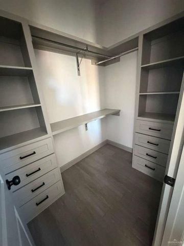 2025 W Olympia Avenue, Alton, TX 78573