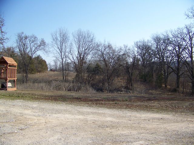 1452 County Road 542, Caulfield, MO 65626