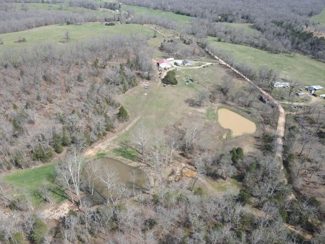 1452 County Road 542, Caulfield, MO 65626