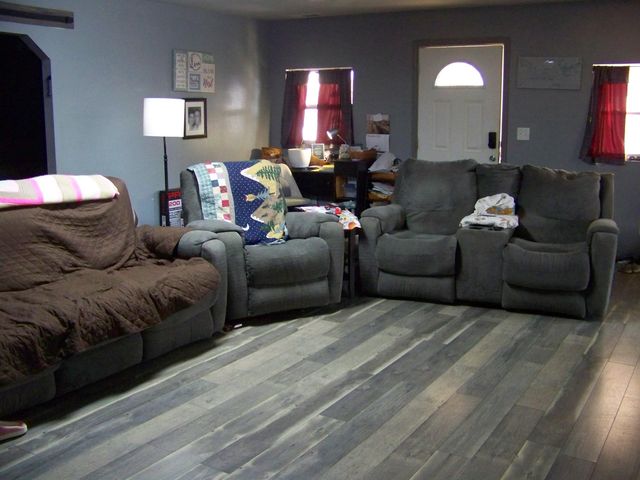 1452 County Road 542, Caulfield, MO 65626