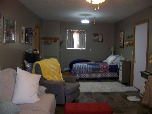 1452 County Road 542, Caulfield, MO 65626