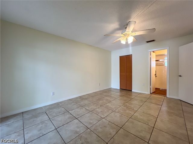 4305 Island CIR 4, Fort Myers, FL 33919