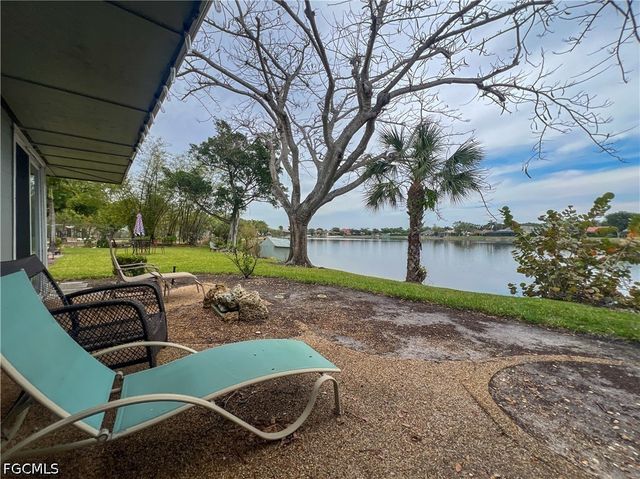 4305 Island CIR 4, Fort Myers, FL 33919